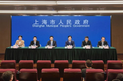 上海新闻,双节消费热潮、乐高乐园落户枫泾，零售业繁荣发展