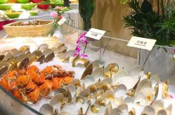 铭洋海鲜自助和一方渔歌哪个好吃,谁才是东北美食界的海鲜自助王者？”